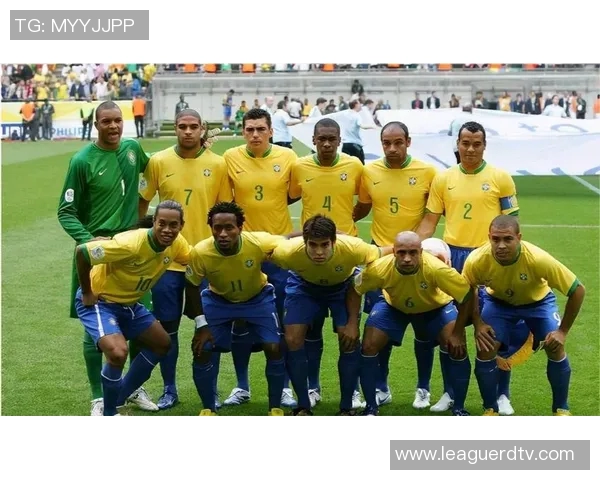 罗纳尔多时代的足球明星们如何重塑足球的魅力与未来发展 罗纳尔多时代的足球明星们如何重塑足球的魅力与未来发展