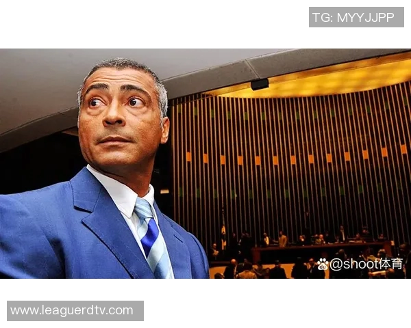 老年足球明星重返赛场展现风采与激情的传奇之旅 老年足球明星重返赛场展现风采与激情的传奇之旅