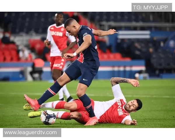 2019法甲摩纳哥对阵里昂精彩直播回顾与赛后分析 2019法甲摩纳哥对阵里昂精彩直播回顾与赛后分析