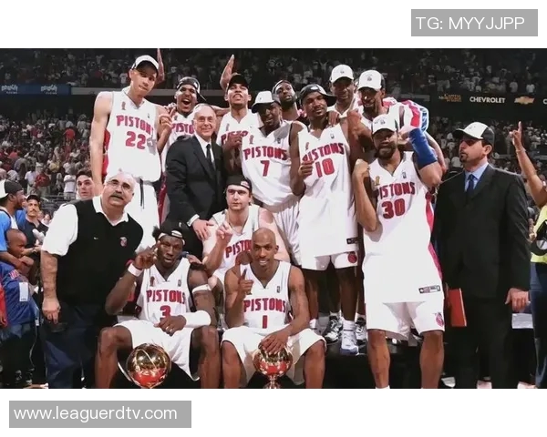 NBA超燃篮球明星的传奇之路与辉煌瞬间全解析 NBA超燃篮球明星的传奇之路与辉煌瞬间全解析